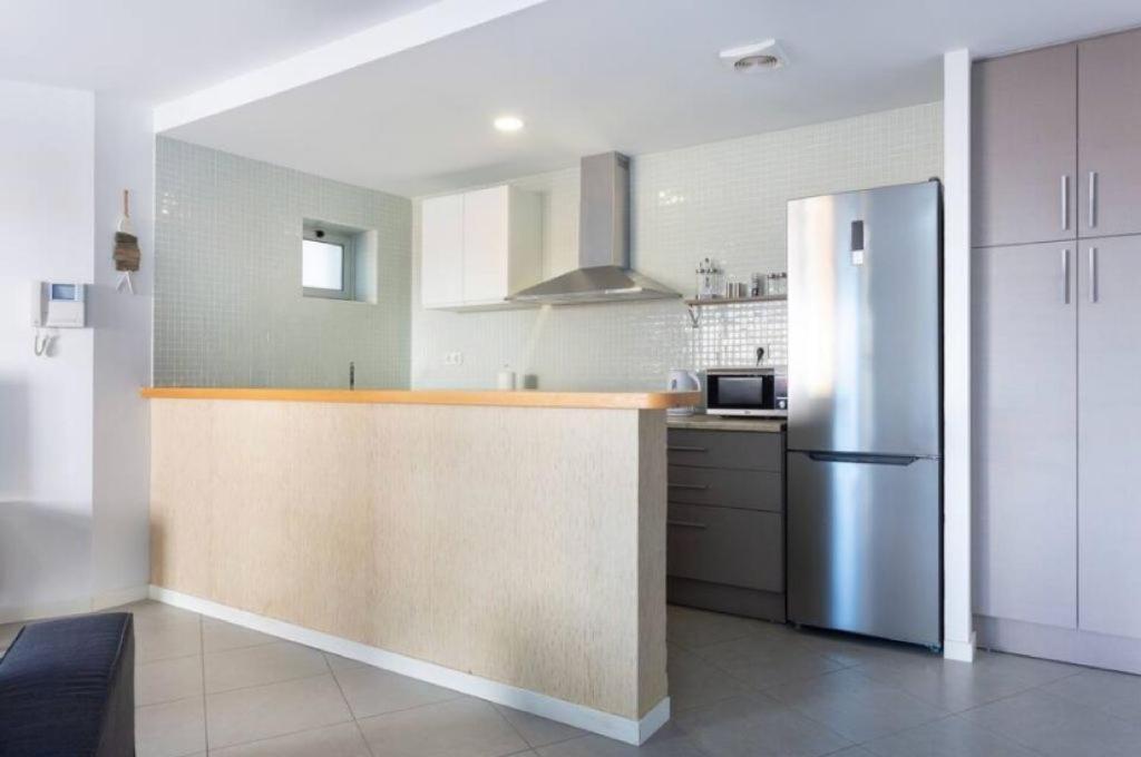 Modern Seafront Flat With A Private Garage Apartamento El Médano Exterior foto